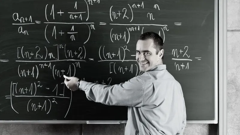 Faktyczne zarobki nauczyciela matematyki: ile naprawdę zarabia i sprawdzona analiza pensji