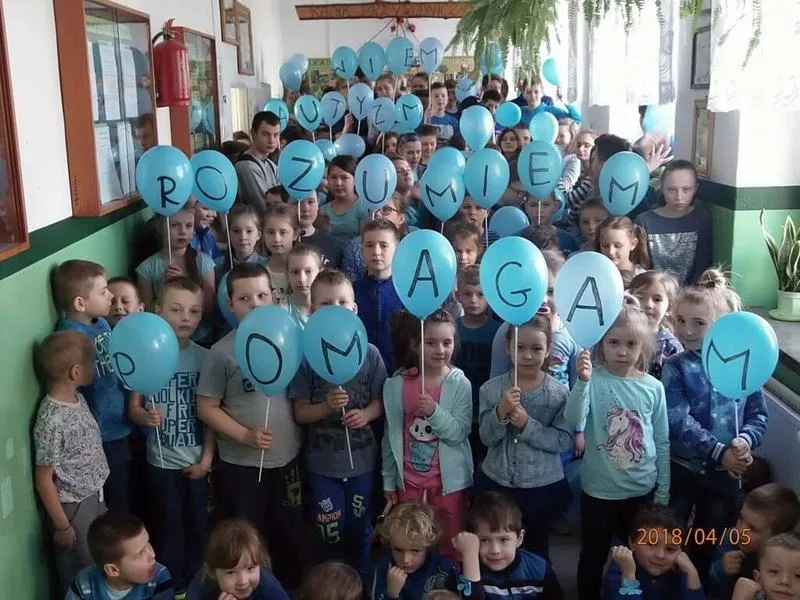 Odroczenie obowiązku szkolnego dla dziecka z autyzmem — praktyczny przewodnik dla rodziców